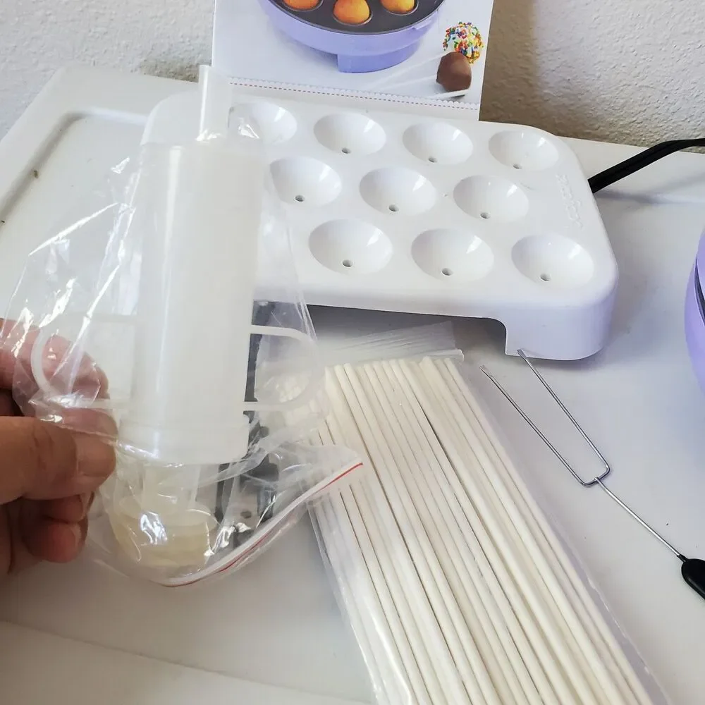Babycakes‎ Cake Pop Maker #CP-94LV, Stand, Filling Injector, Fork, Pop Sticks
